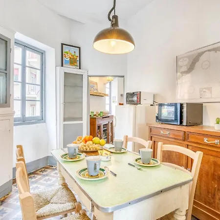Lovely In With Kitchen